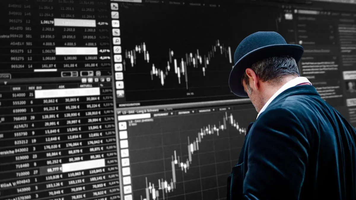 You are currently viewing Why is the US Stock Market Going Down Today?