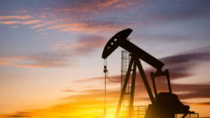 Read more about the article Brent Oil Prices Tumble 4.8% After Report on U.S. Inventories.