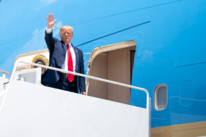 Read more about the article Trump’s Bold 6 New Decisions: Key Updates for Positive Financial and Global Impact
